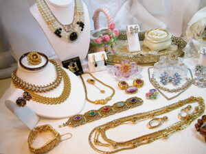 gold jewelry loans | Phoenix Pawn & Gold